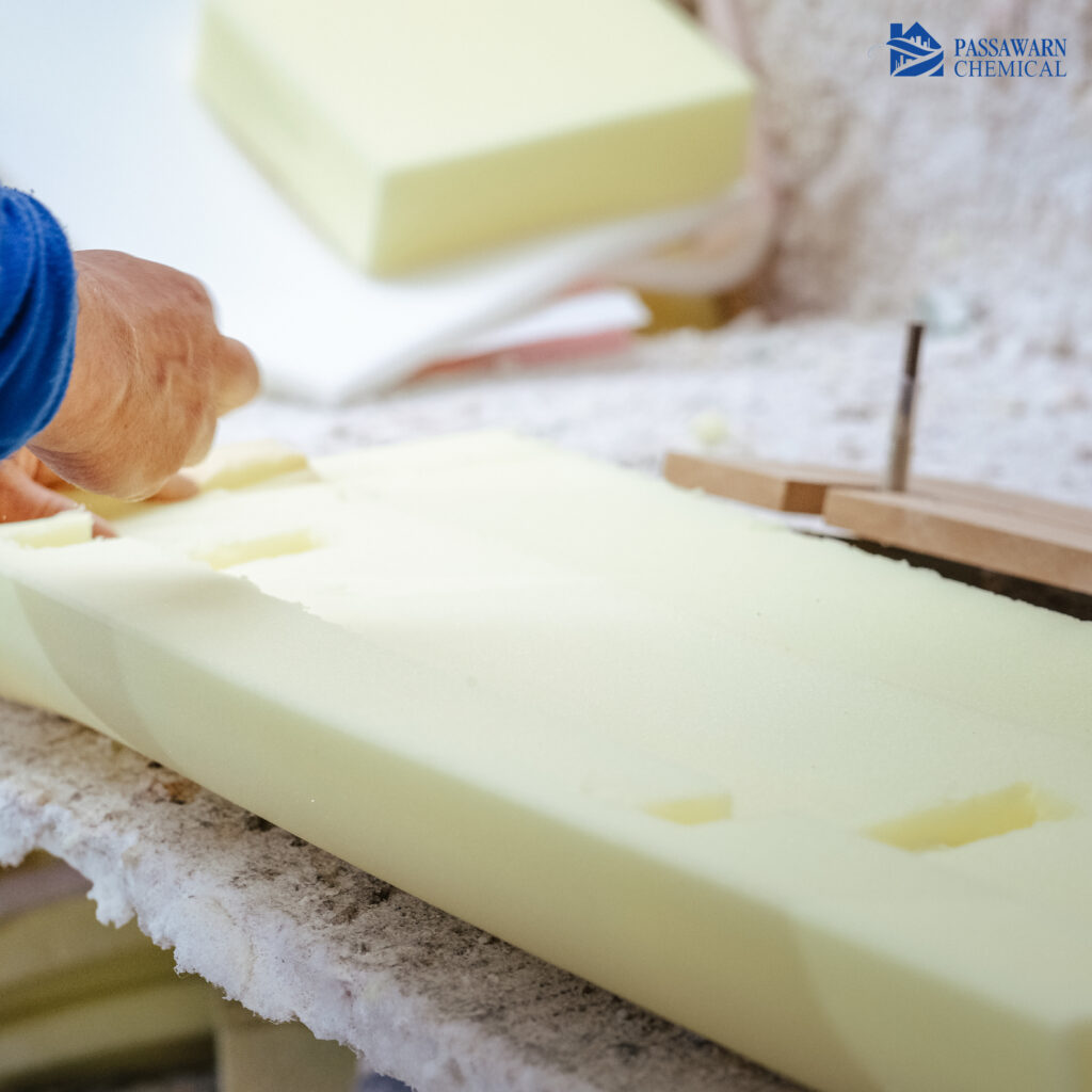 ฉนวนโพลียูรีเทนโฟม (Polyurethane Foam)