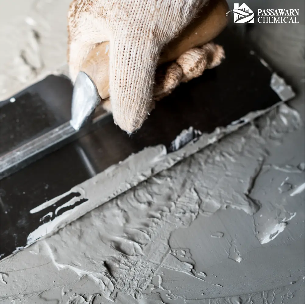 ทำไม Sikanol ถึงช่วยให้ปูน "ยึดเกาะดี" และ "ทำงานง่าย"?